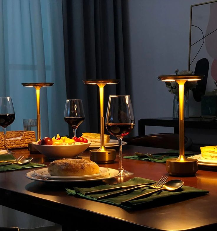 Rechargeable LED table lamp