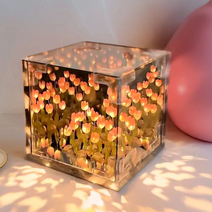 Tulip Cube Mirror Lamp - Kalesh Monk