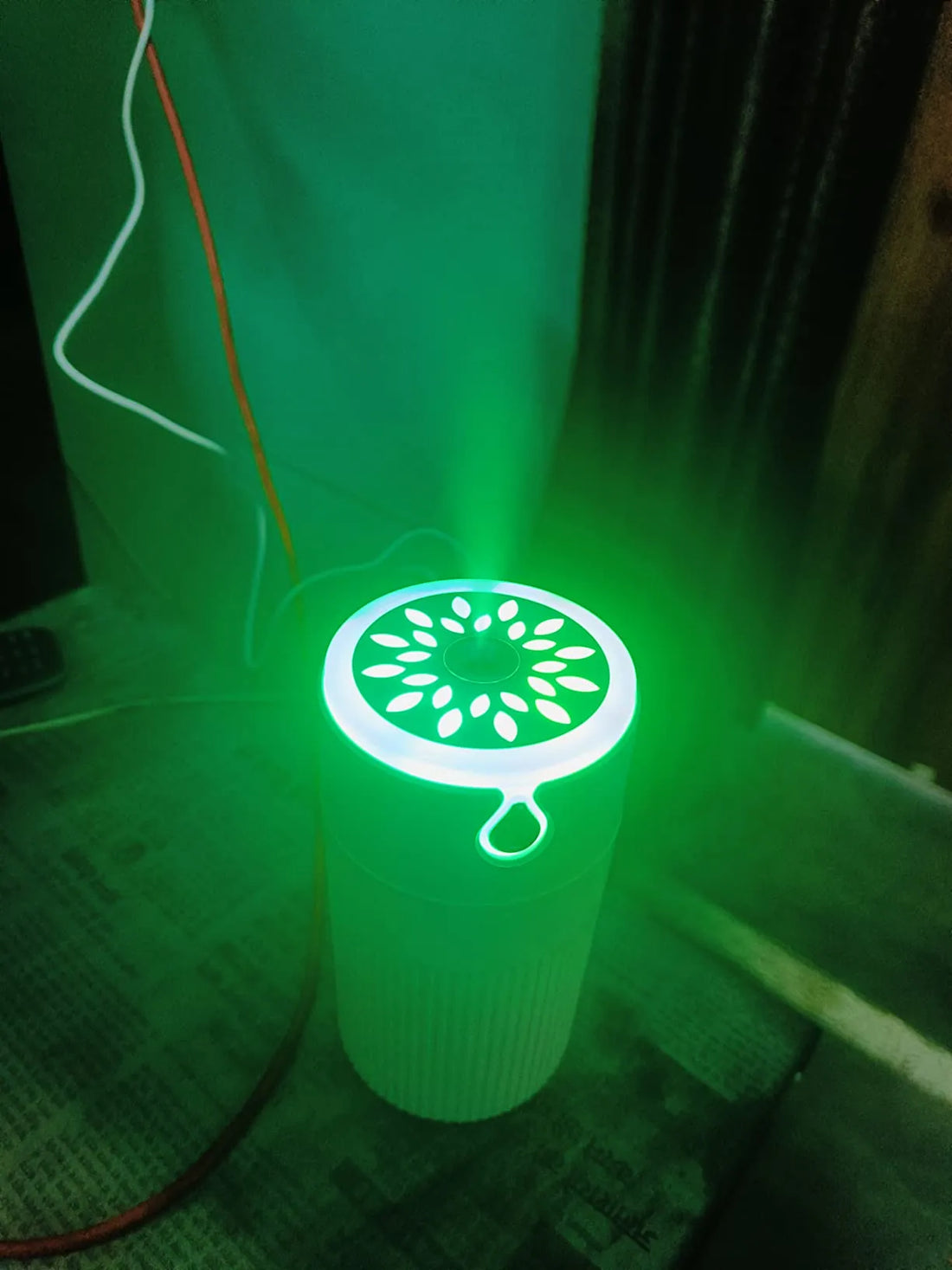 Cool Leaf Humidifier – 420ml Aroma Diffuser with LED Light | USB Portable Essential Oil Diffuser & Cool Mist Purifier for Bedroom & Home