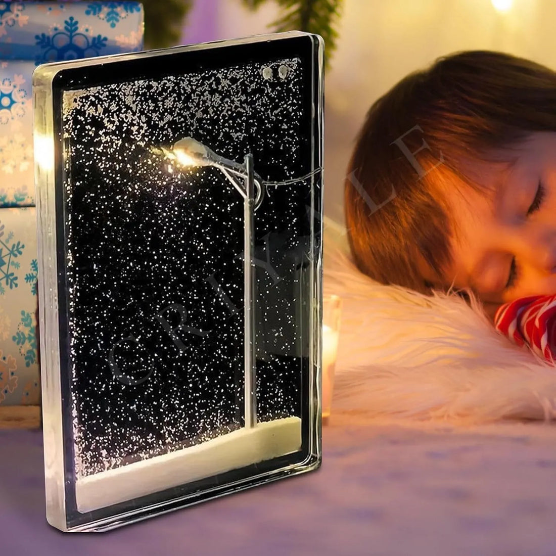 Vintage Snowfall Streetlight Lamp – Festive LED Lantern with Moving Snow & Warm Glow for Cozy Decor, Christmas Vibes, and Gifting