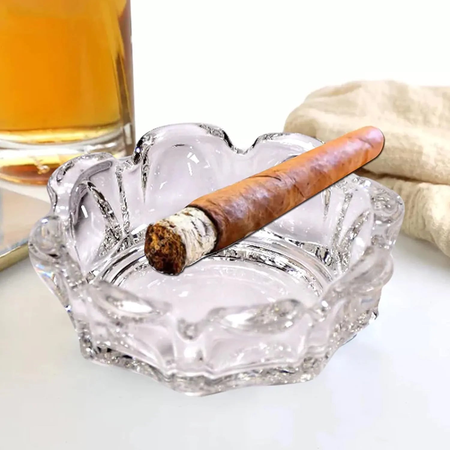 Luxury Crystal Glass Ashtray – Heavy Round Design for Tabletop, Bar, Lounge & Party Decor