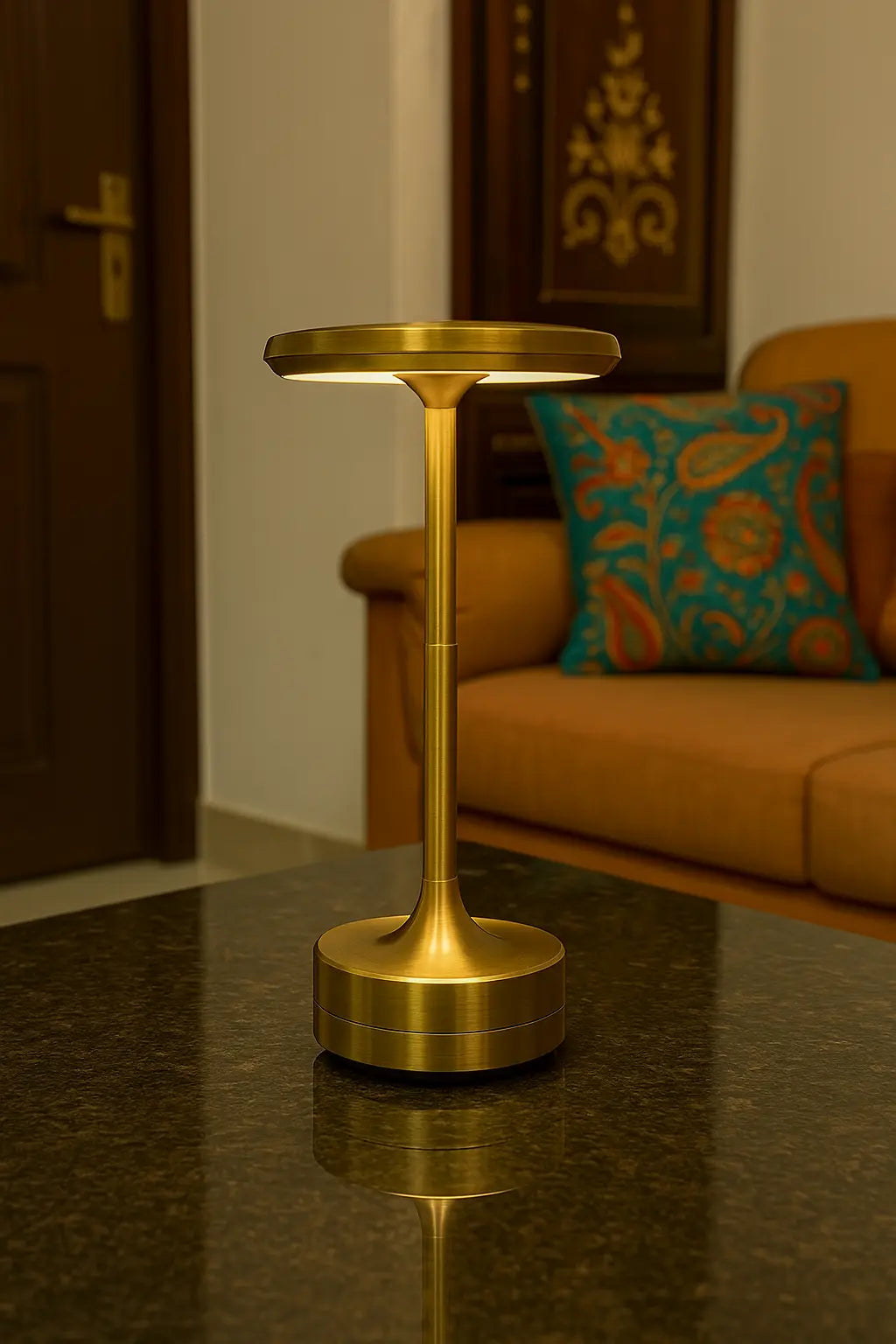 Rechargeable LED table lamp - Kalesh Monk