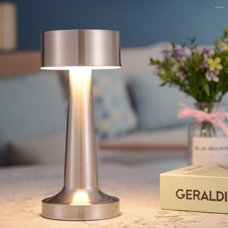 Rechargeable LED table lamp