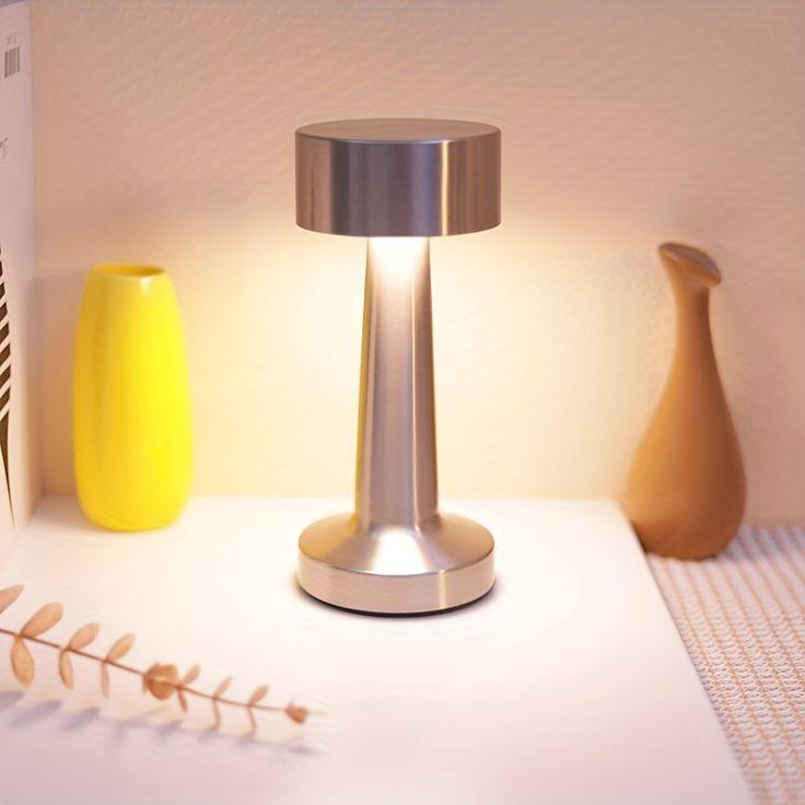 Rechargeable LED table lamp