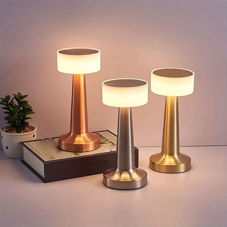 Rechargeable LED table lamp