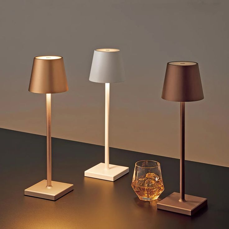 Rechargeable LED table lamp