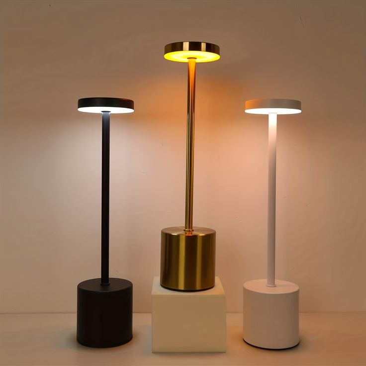 Rechargeable LED table lamp