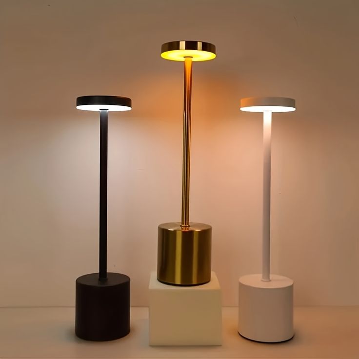 Rechargeable LED table lamp