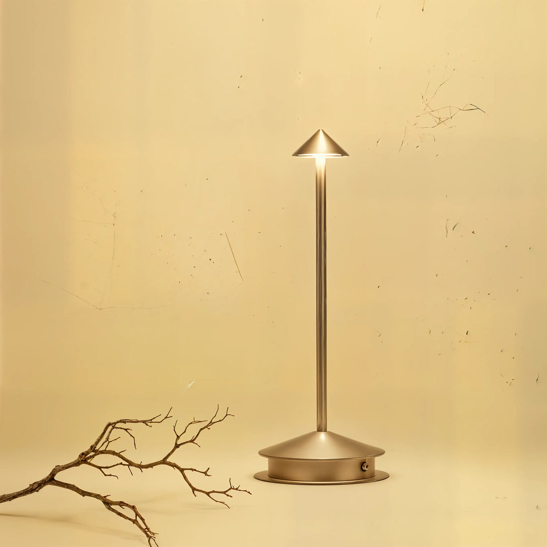 Rechargeable LED table lamp