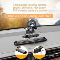 Sliding Bear Dashboard Toy – Wind-Up Skateboard Animal Figurine for Car Decor, Home Shelf & Desk Fun – No Battery Motion Ornament