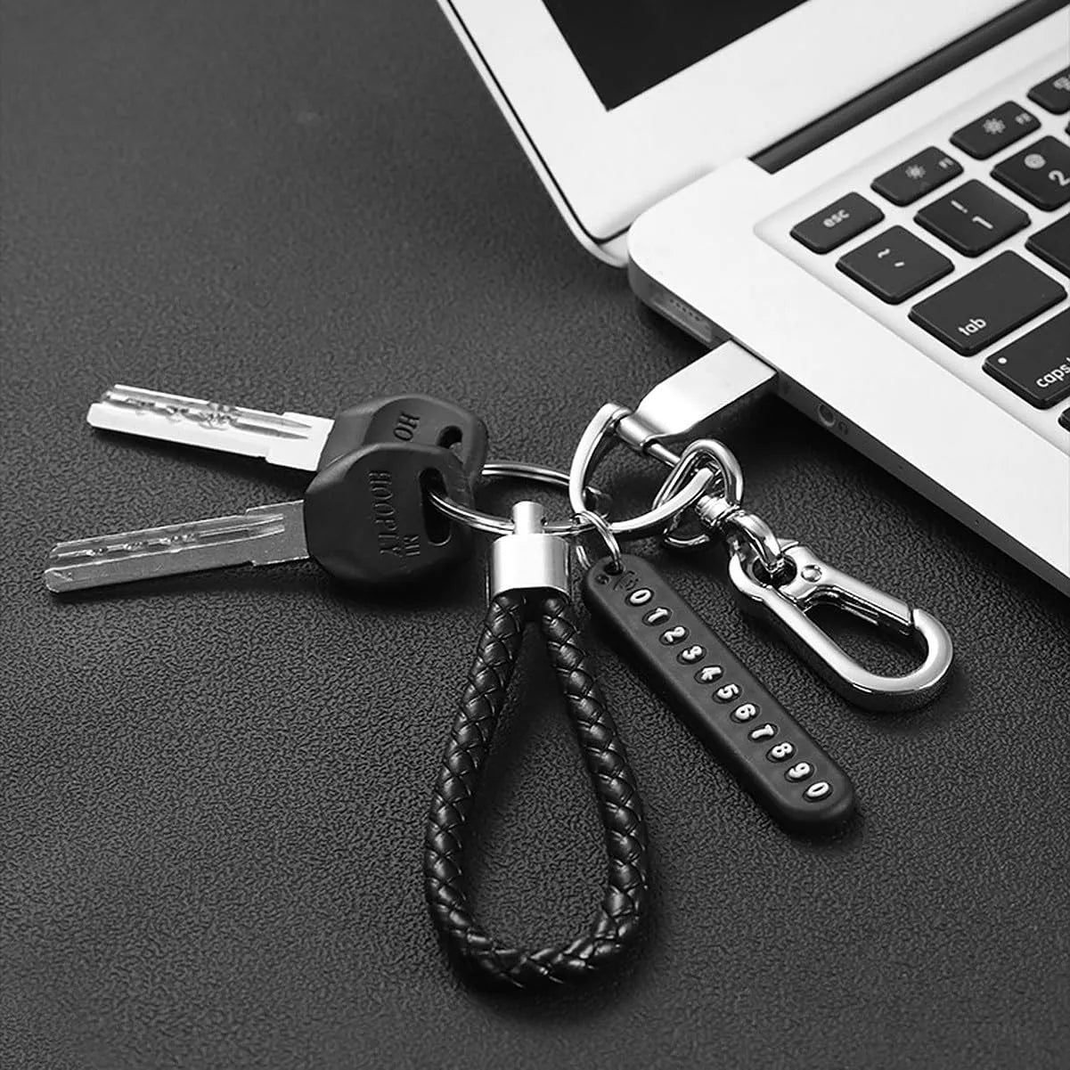 Car Keychain with Phone Number Display – Anti-Loss Key Ring for Parking Assistance & Emergency Contact Info