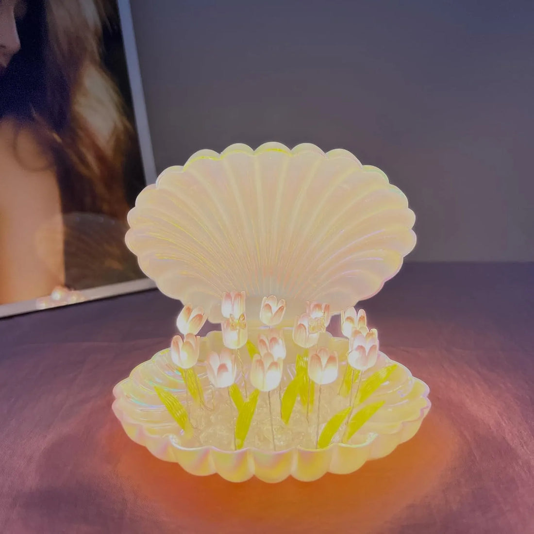 LunaBloom – Shell Tulip Night Lamp | Cute Desk Lamp